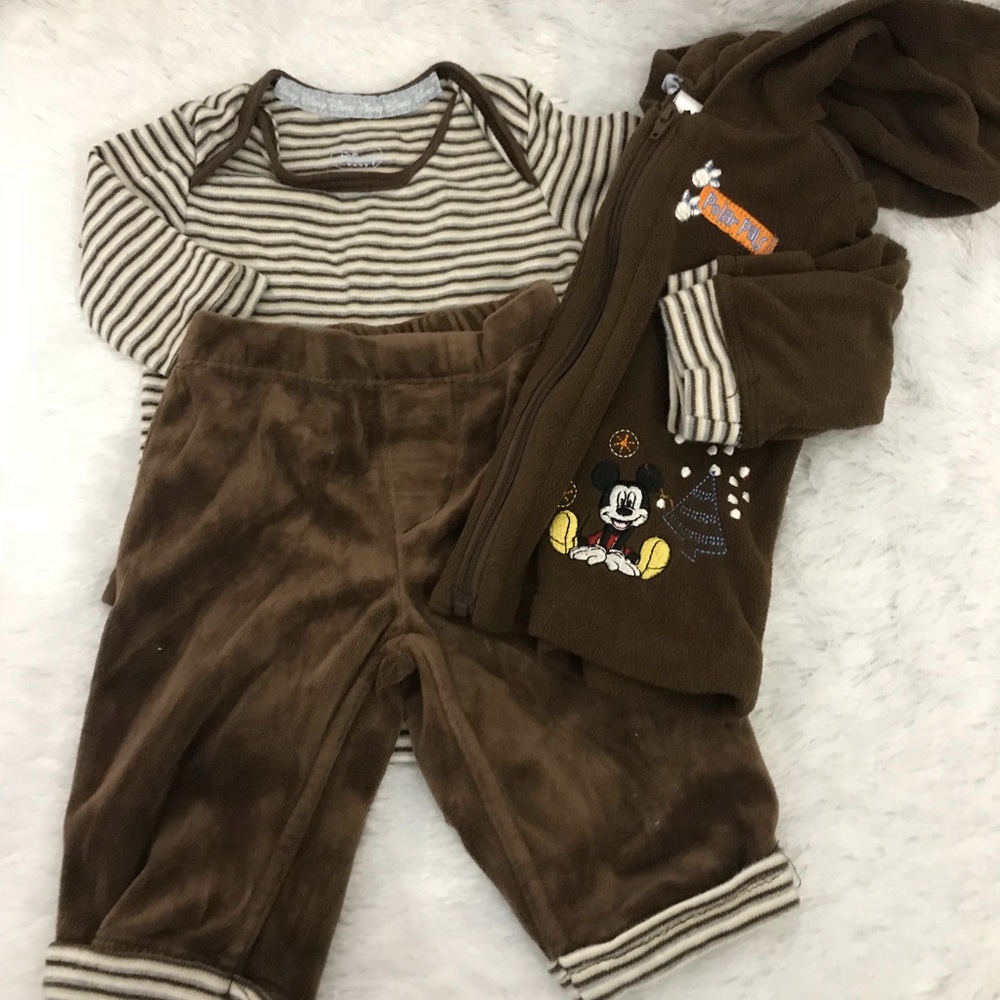 Disney’s Mickey Mouse set